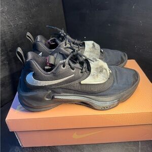 Nike Black and Gray Athletic Shoes